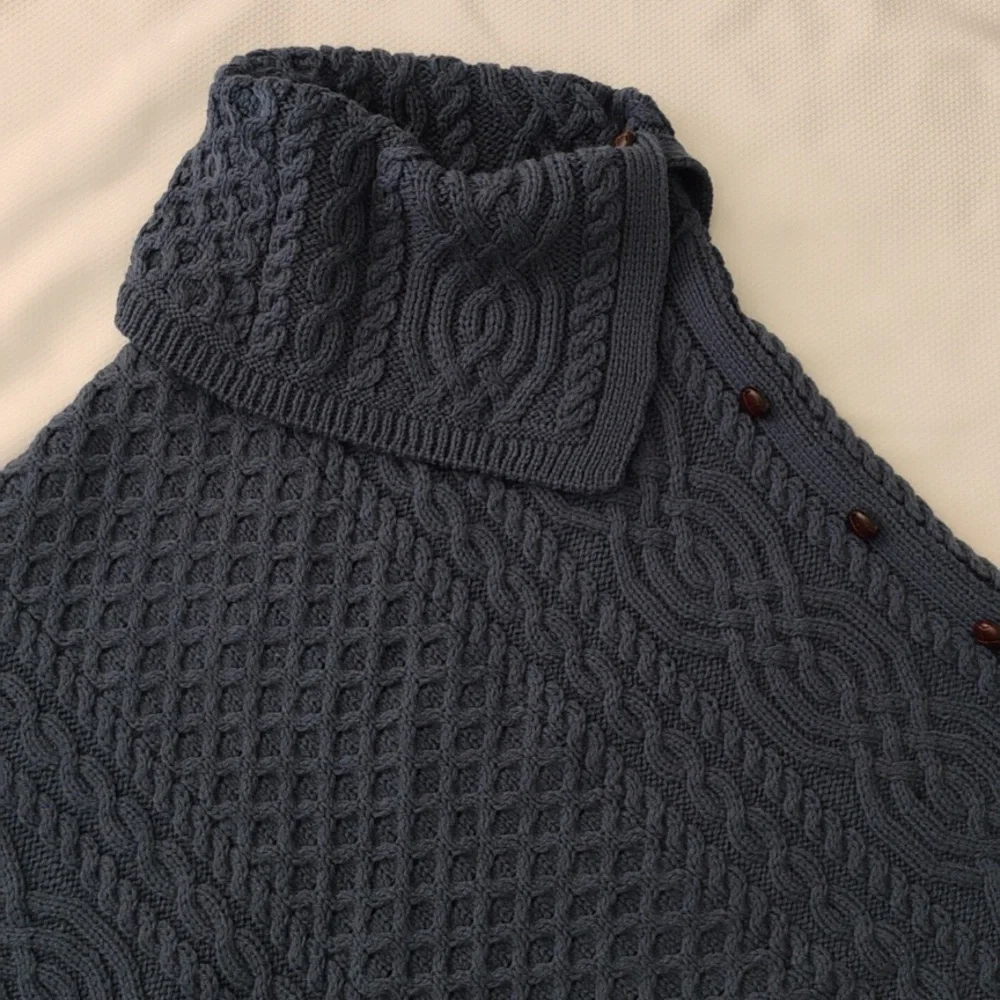Aran Crafts Ireland Mallard Blue Cable Knit Merino Wool Cowl Poncho Sweater - 10 - Picture 5 of 10